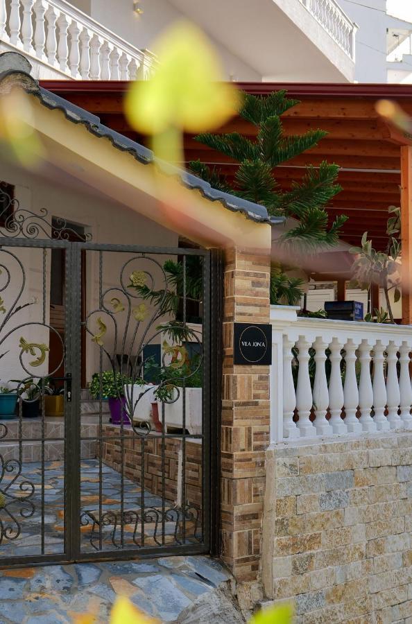 Vila Jon'A Sarandë 외부 사진
