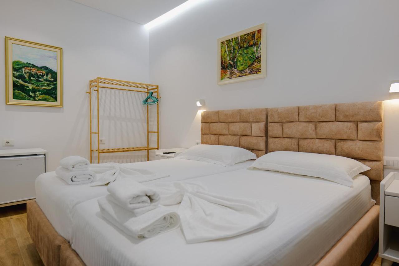 Vila Jon'A Sarandë 외부 사진
