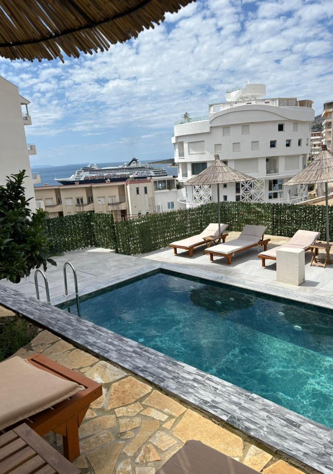 Vila Jon'A Sarandë 외부 사진