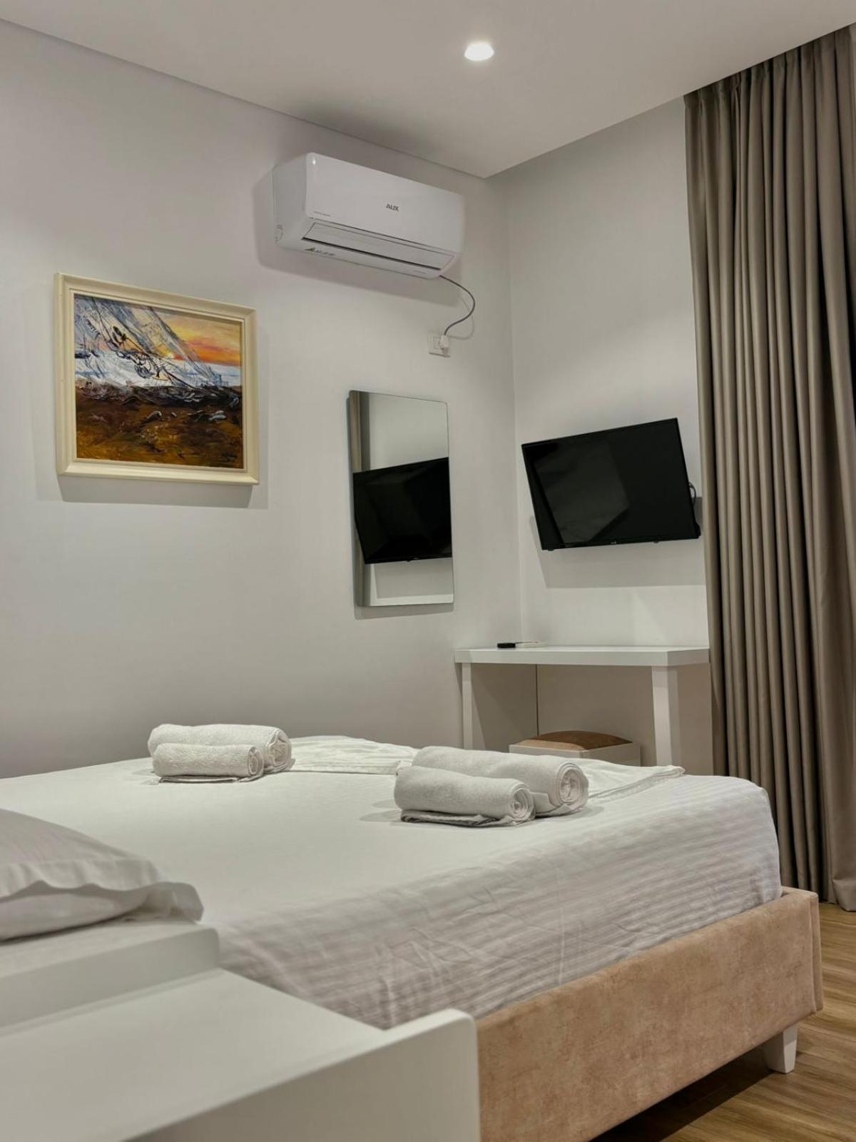 Vila Jon'A Sarandë 객실 사진